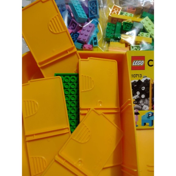 LEGO Classic with carry case - Picture 5 of 8